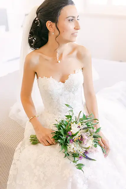 Bride with bouquet.